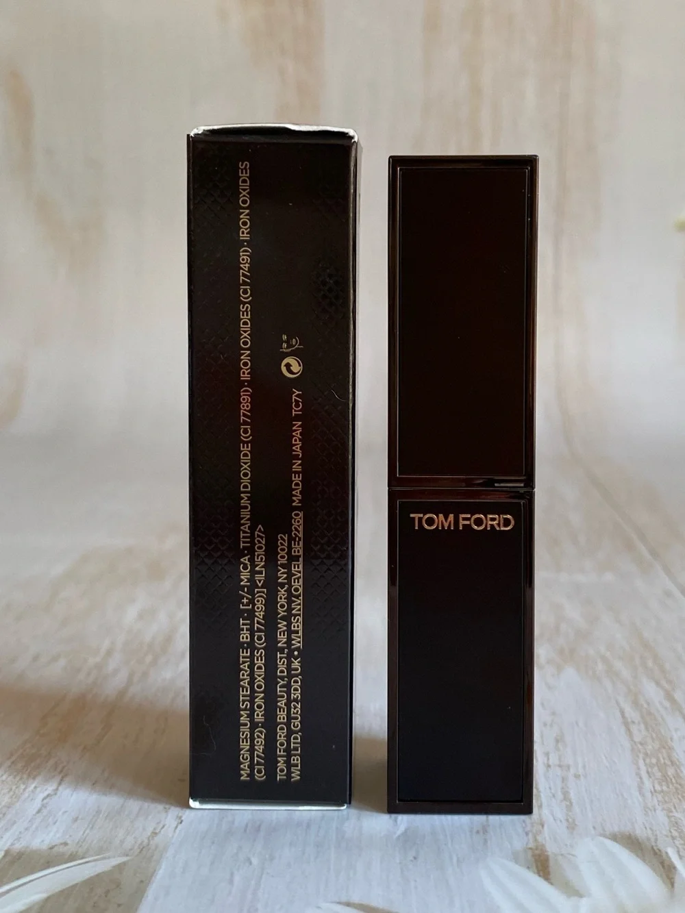 1W0 Ecru, Tom Ford Traceless Soft Matte Concealer Stick, .12oz/3.5g, NIB